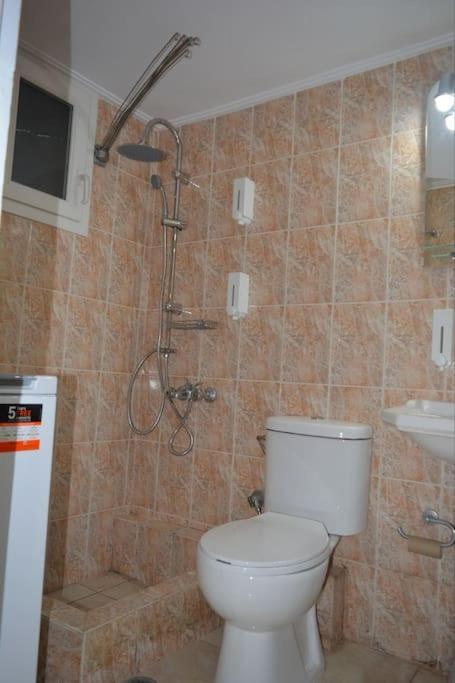 אתונה Pagrati Apartment Διαμέρισμα Παγκράτι מראה חיצוני תמונה