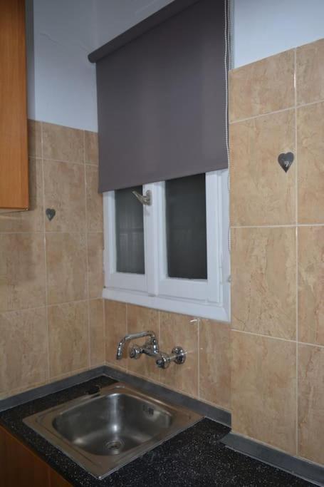 אתונה Pagrati Apartment Διαμέρισμα Παγκράτι מראה חיצוני תמונה