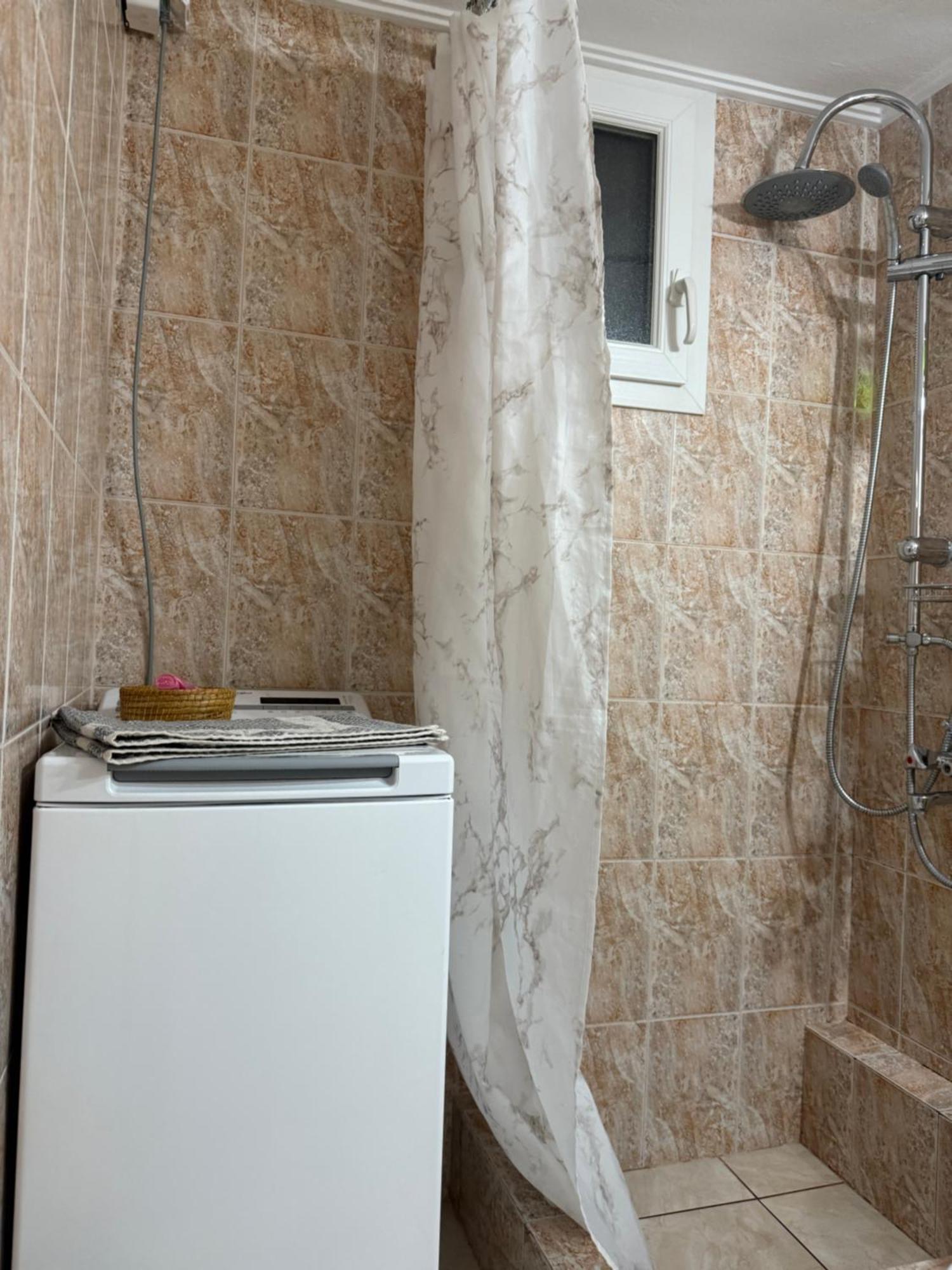 אתונה Pagrati Apartment Διαμέρισμα Παγκράτι מראה חיצוני תמונה